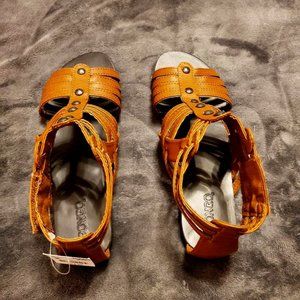 TAN STUDDED BONGO SANDALS - BRAND NEW WITH TAG